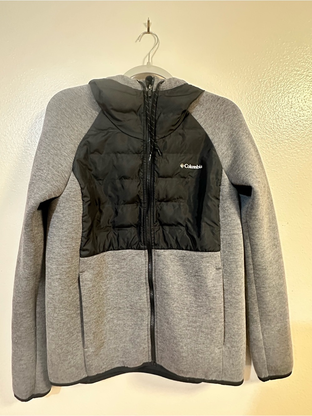 Columbia Black and Gray Quilted Hooded Jacket